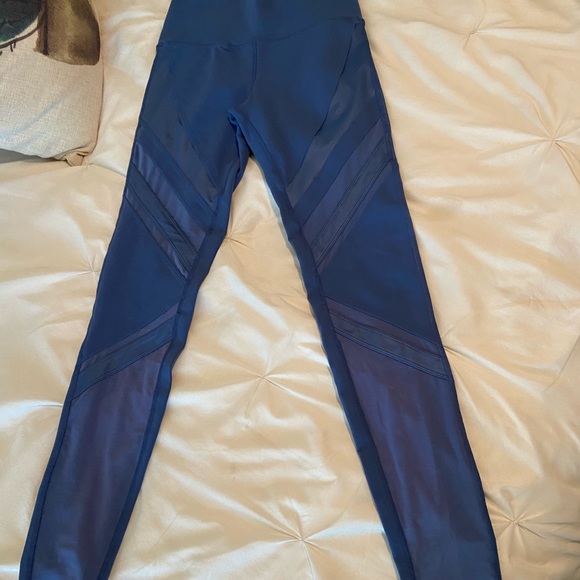 SOLD Alo high waisted mesh leggings - Picture 2 of 3